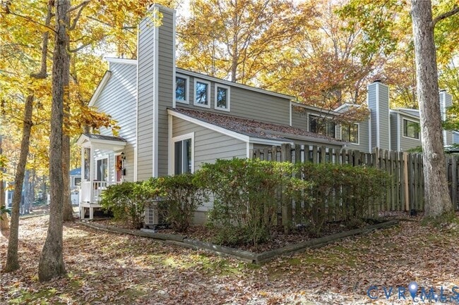 Foto del edificio - 1859 Ivystone Dr