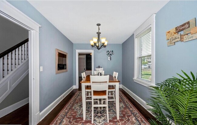 Building Photo - 491 E Church St