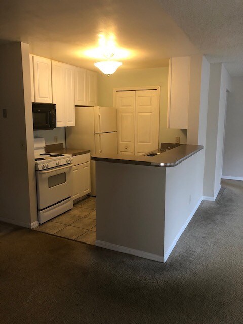 Foto del edificio - 6178 Westgate Dr