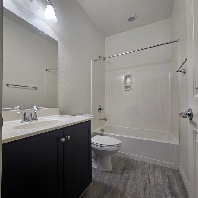 Foto del edificio - 6434 Holland Hills St