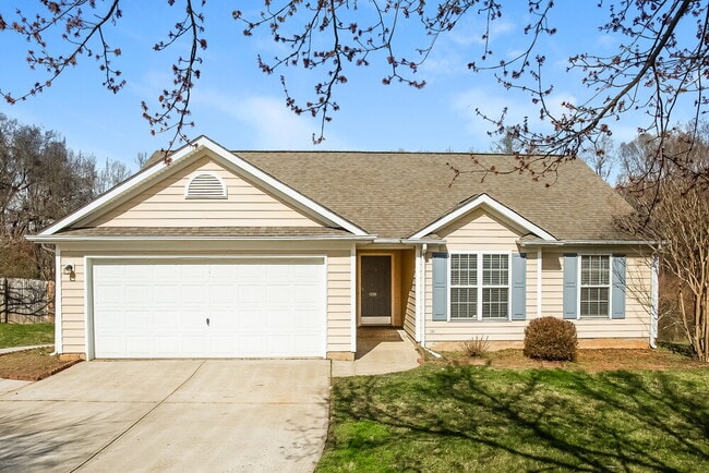 Building Photo - 3032 Dairy Farm Dr