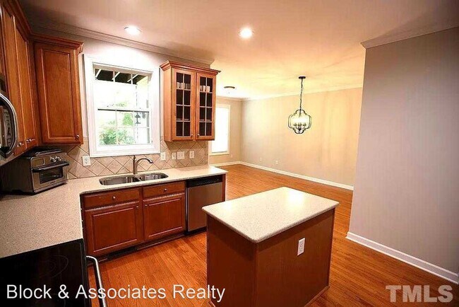 Building Photo - 4 br, 3.5 bath House - 4032 Abbey Park Way