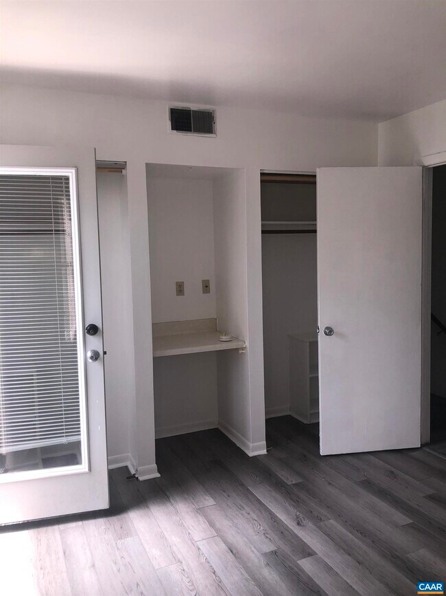 Foto del edificio - 1307 Wertland St