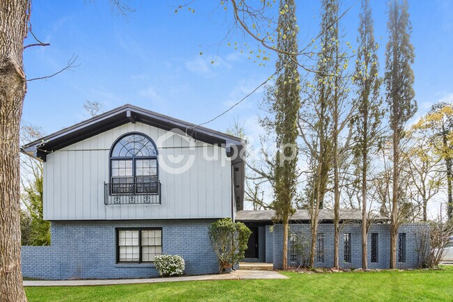 Foto del edificio - Fantastic 4bd/2.5ba home! Coming soon!