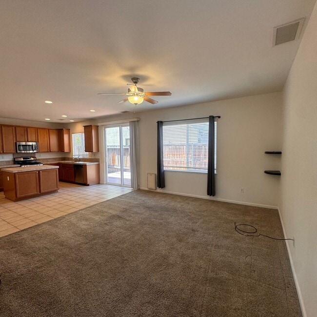 Foto del edificio - Beautiful Home in South Meadows!