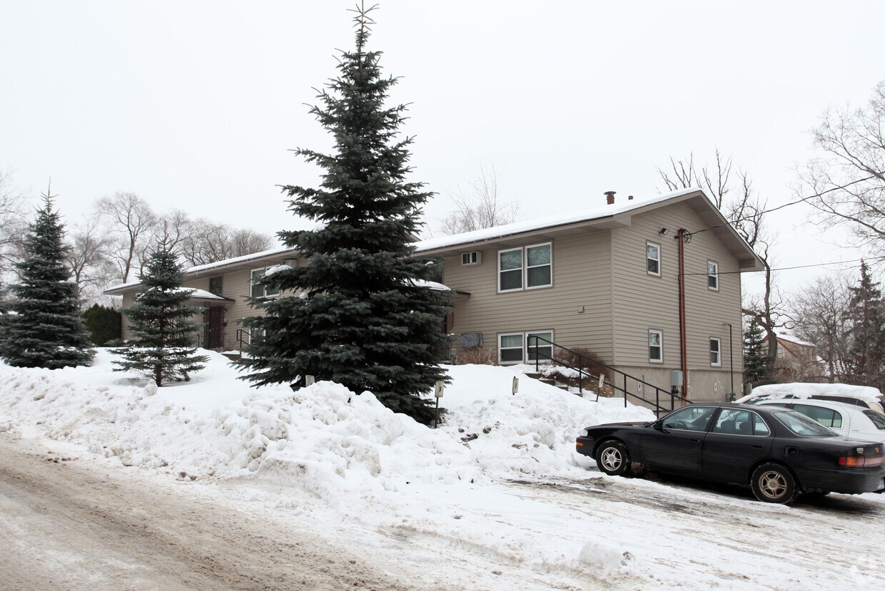 236 Madison St, Anoka, MN 55303 Apartments in Anoka, MN