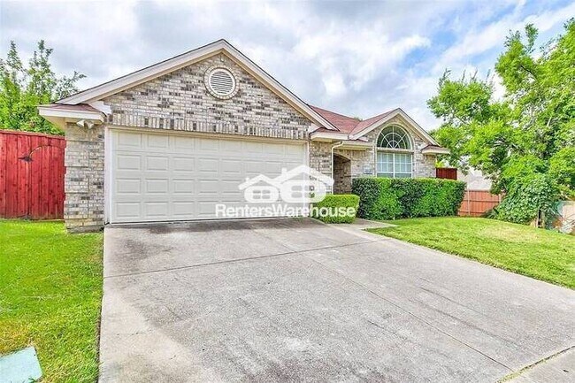 Foto del edificio - Ready for Move-In! Established neighborhoo...