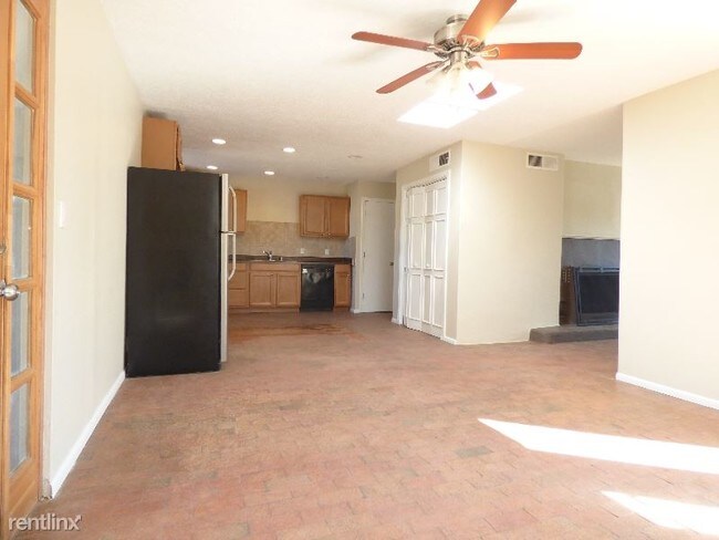 Foto del edificio - 3 br, 2 bath House - 6305 Flor De Mayo Pl NW