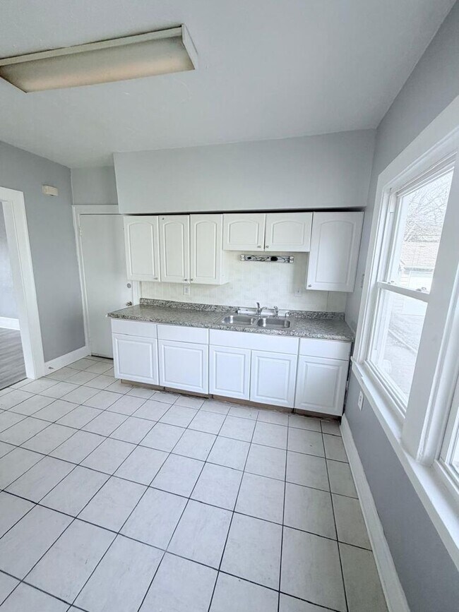 Foto del edificio - 3341 Desota Ave