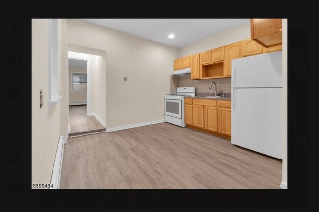 Foto del edificio - 106 Peabody Pl