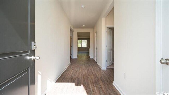Foto del edificio - 292 Forestbrook Cove Cir