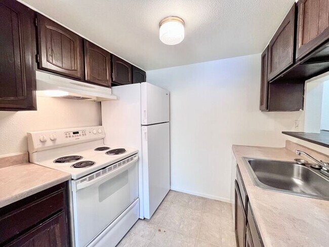Foto del edificio - Great 2 bedroom 1 bathroom Duplex with att...