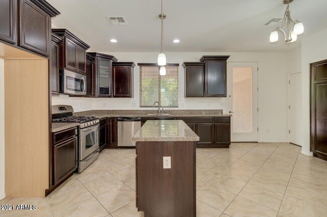 Building Photo - 1705 W Pelican Dr