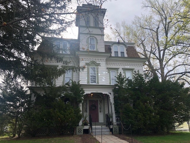 Foto principal - 173 Washington St