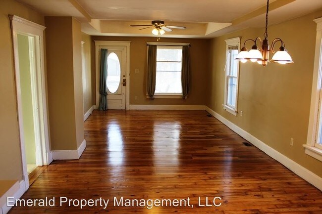 Building Photo - 522 Colorado St