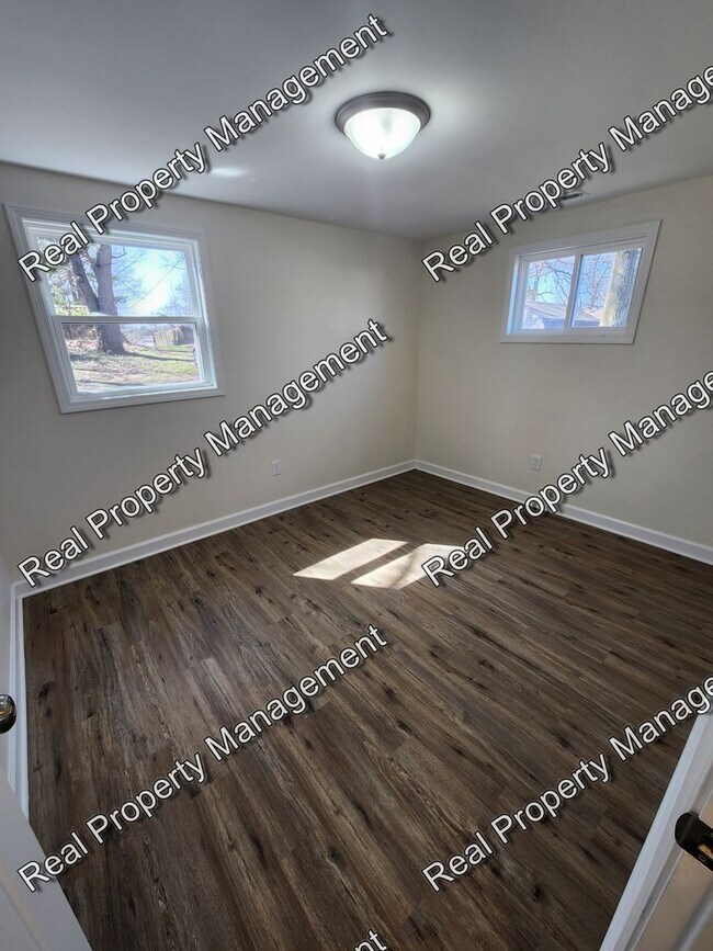 Foto del edificio - Updated Three Bedroom Ranch