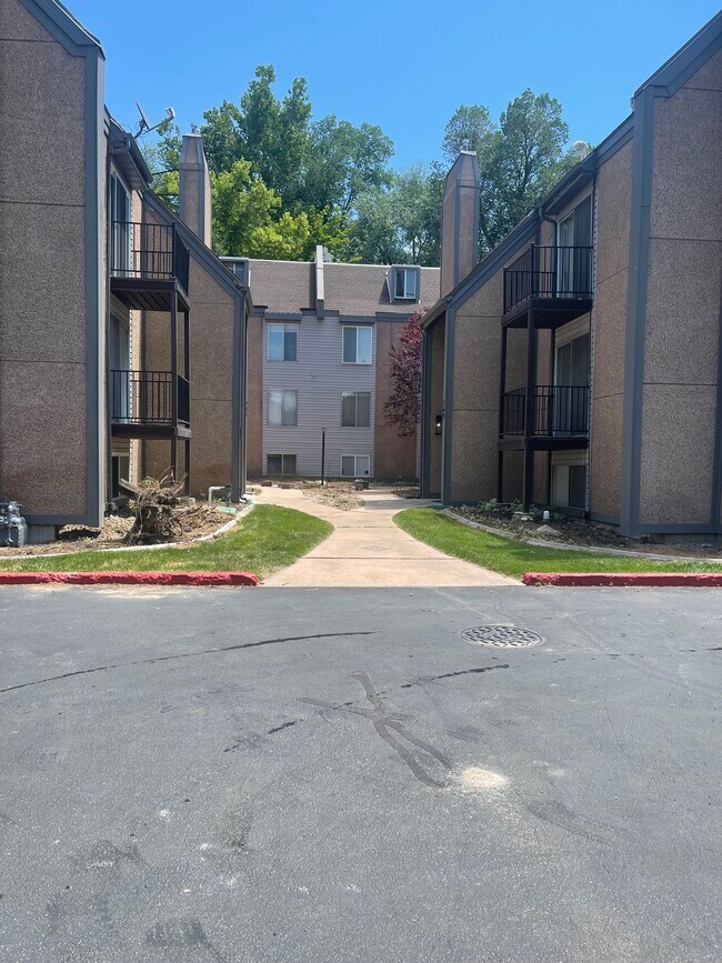Entrance - 167 E 100 N