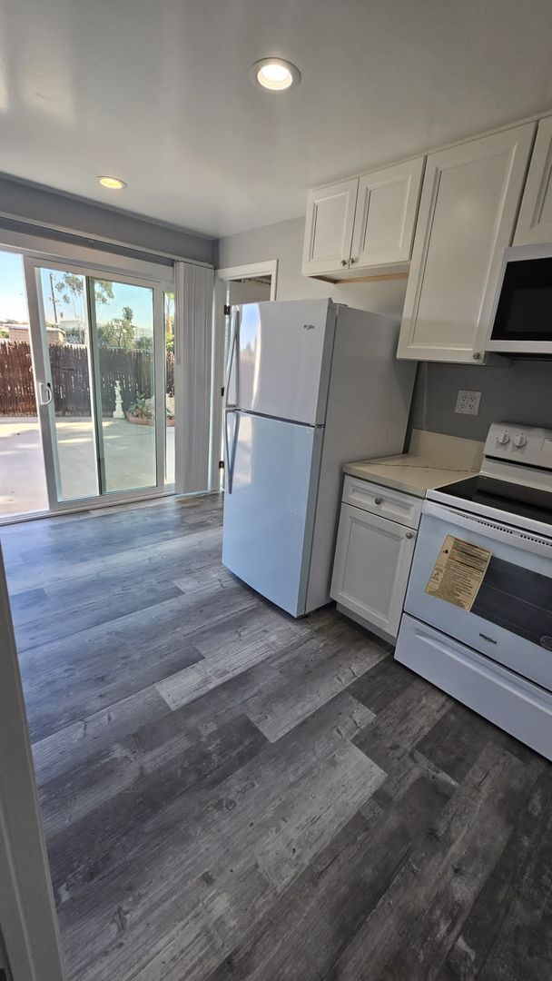 Foto del edificio - 5073-5075 Leo St. San Diego, CA 92115