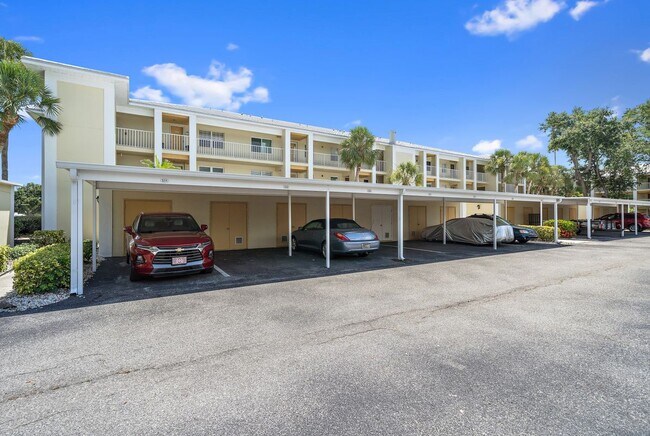 Building Photo - 433 Cerromar Ln
