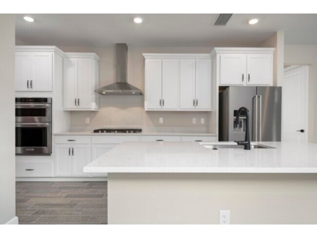 Building Photo - 9817 Bright Water Dr