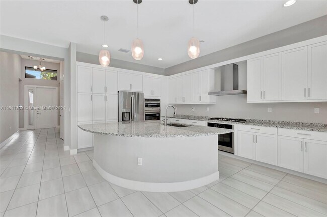 Foto del edificio - 8778 Quiet Inlet Ln