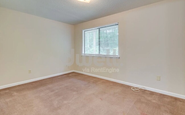 Foto del edificio - 3510 Woodlake Rd
