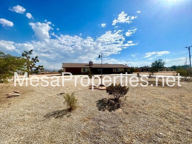 Building Photo - 10174 Timberlane Ave