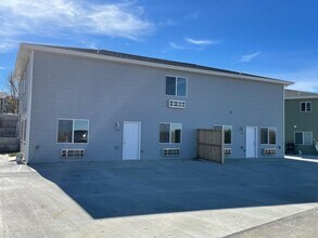 Building Photo - 1530 Aryn Ln