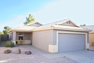 Building Photo - 1825 W Renaissance Ave