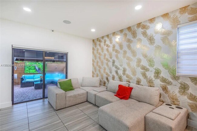Foto del edificio - 8805 NW 103rd Pl