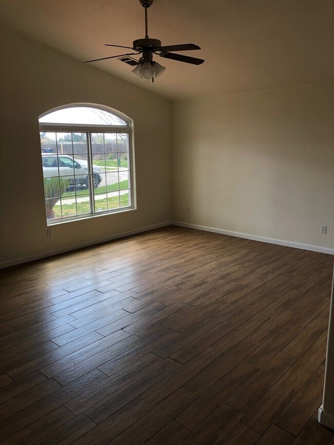Foto del edificio - 2168 ARKANSAS CT. - 3 BEDROOM 2 BATHROOM -...