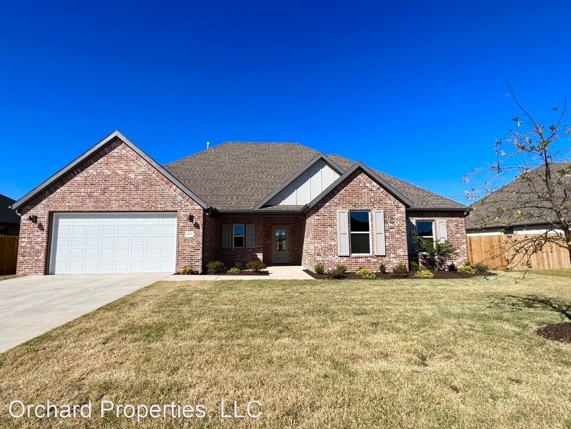 5 br, 3 bath House 1052 Morra Ave. House for Rent in Springdale, AR