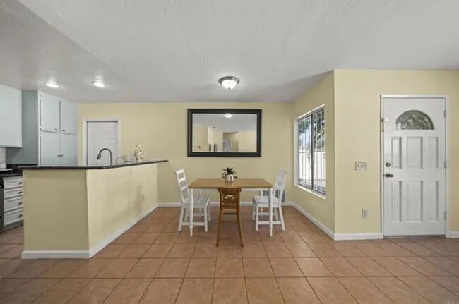 Building Photo - Your Next San Diego Home Is Waiting For You