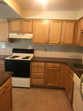 Building Photo - 5599 Thompson Rd