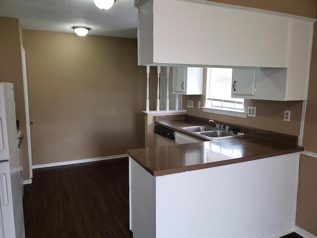 Building Photo - 3212 Cookie Cove