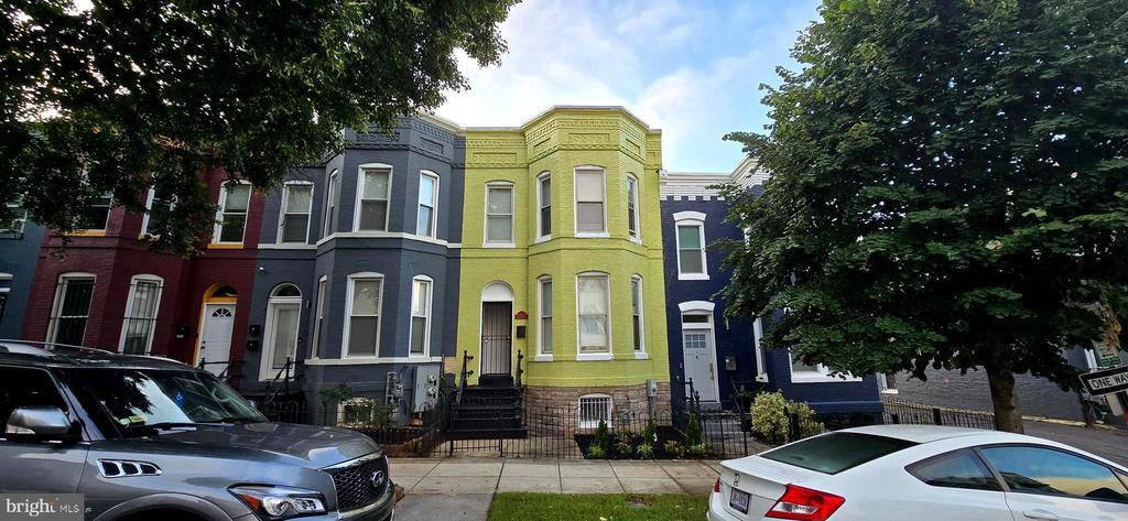 Primary Photo - 1119 Montello Ave NE