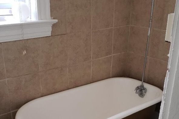 Bathroom - 4628 Enright Ave