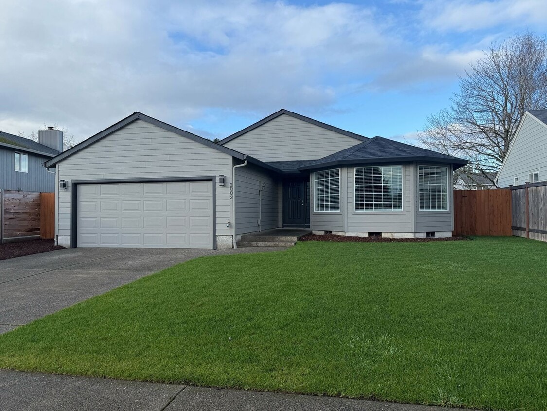 Newly Renovated 3B/2Ba Home in Quiet Neighborhood! - Newly Renovated 3B/2Ba Home in Quiet Neighborhood!