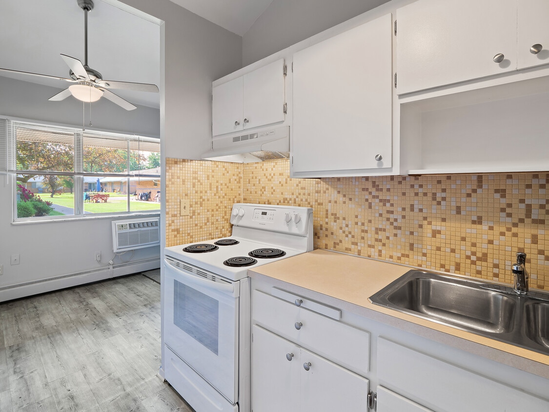 Primary Photo - Cody Park Apartments