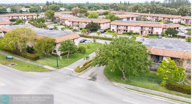 Foto del edificio - 1056 NW 106th Terrace