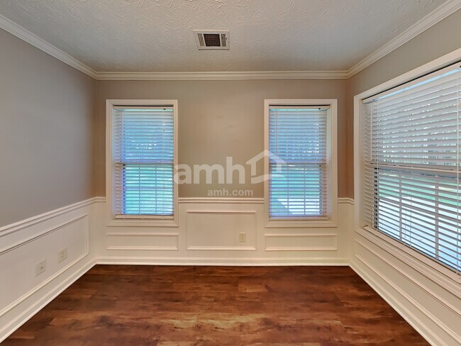 Foto del edificio - 977 Amberleigh Oak Way