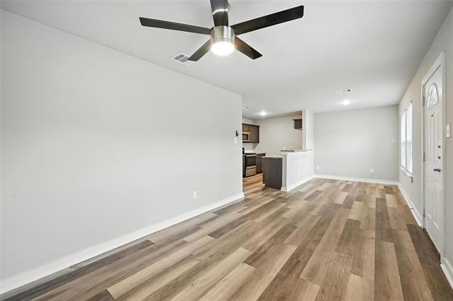 Foto del edificio - 324-326 W Munson St