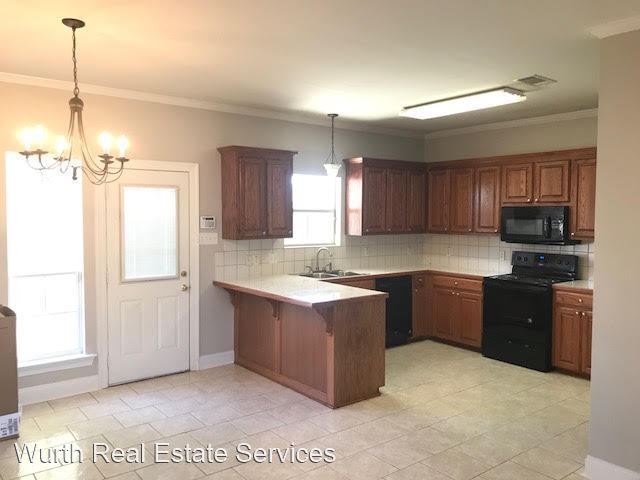 Foto del edificio - 3 br, 2 bath House - 25928 Richmond S. Rid...