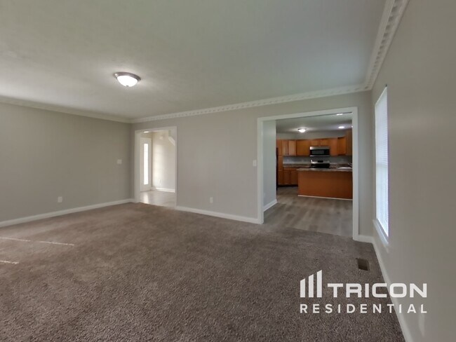 Foto del edificio - 4609 Clairmont Dr