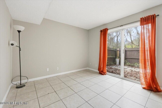 Building Photo - 4810 Windrush Ln