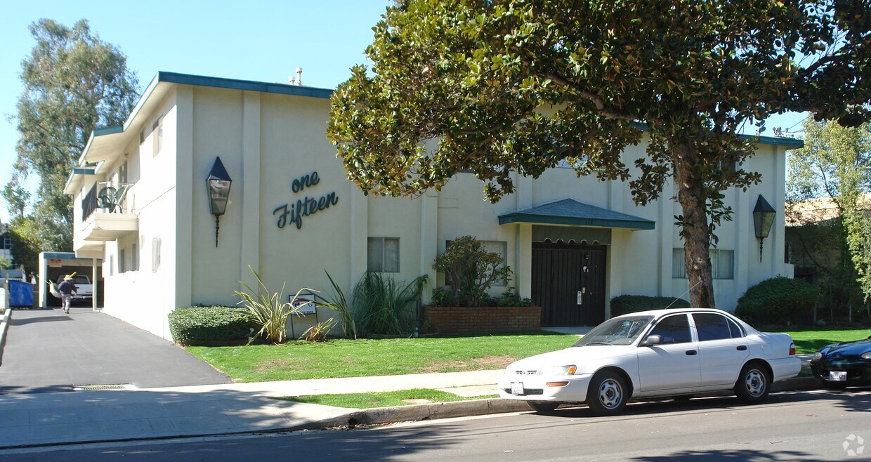 Foto del edificio - 115 S Meridith Ave