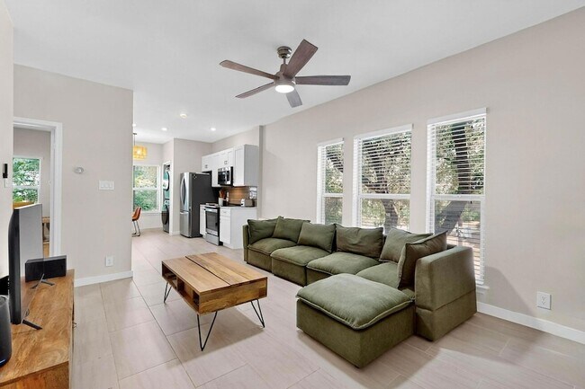Foto del edificio - 2414 Longview St