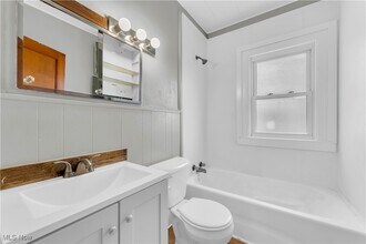 Building Photo - 9806 Sladden Ave