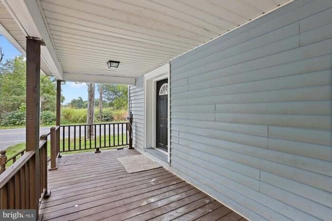 Building Photo - 3 Bedroom Feyetteville PA