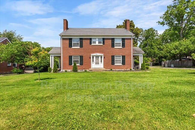 Building Photo - 1901 Nicholasville Rd